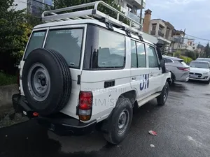 Toyota Land Cruiser 3.3 Diesel 4WD 2021 White