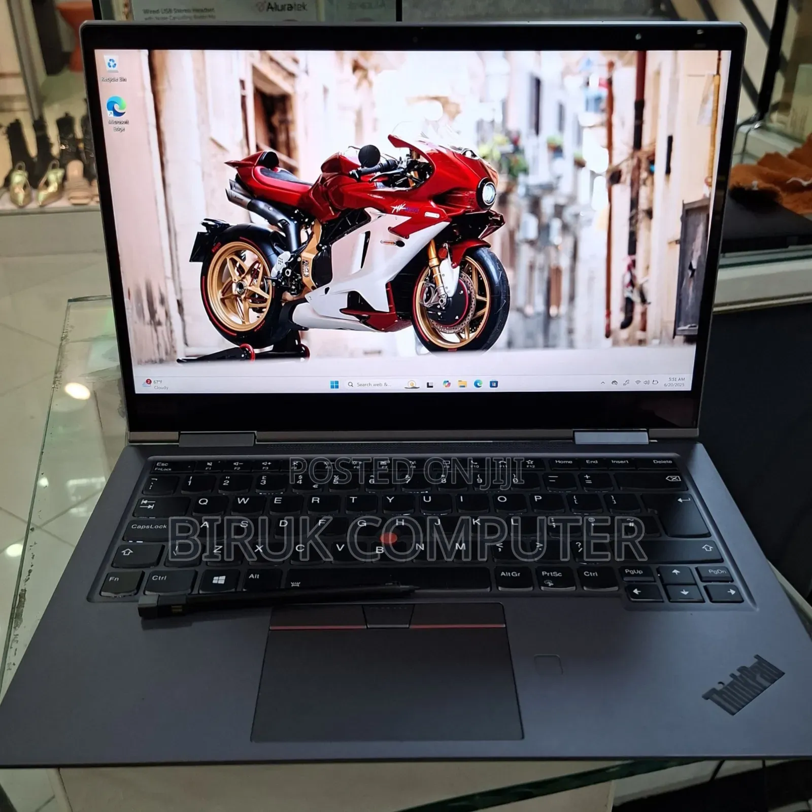 New Laptop Lenovo ThinkPad X1 Yoga 16GB Intel Core i7 SSD 512GB