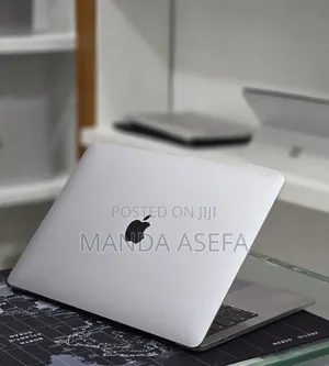 New Laptop Apple MacBook Pro 2020 32GB Intel Core i7 SSD 1T