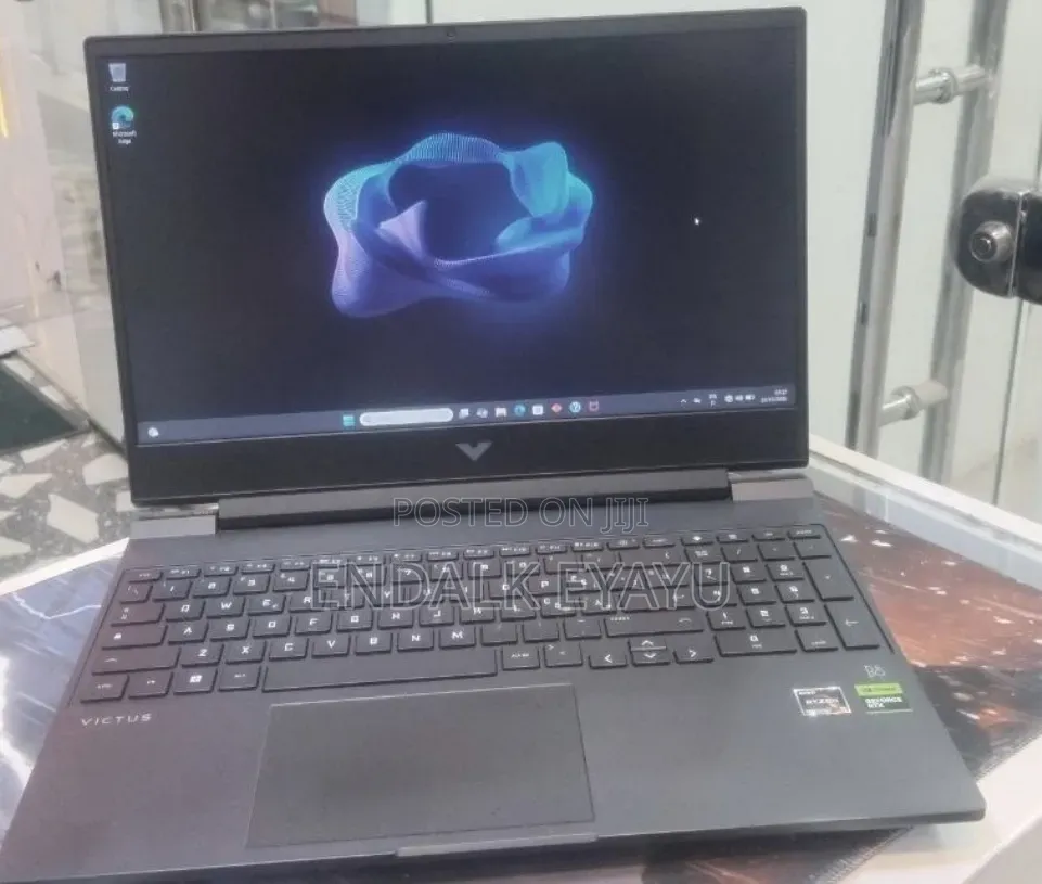 New Laptop HP Victus 16 16GB AMD Ryzen 5 SSD 512GB