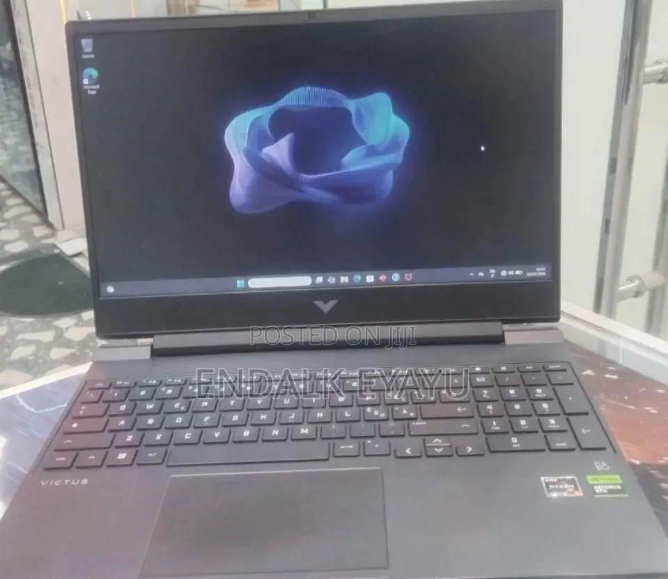 New Laptop HP Victus 16 16GB AMD Ryzen 5 SSD 512GB