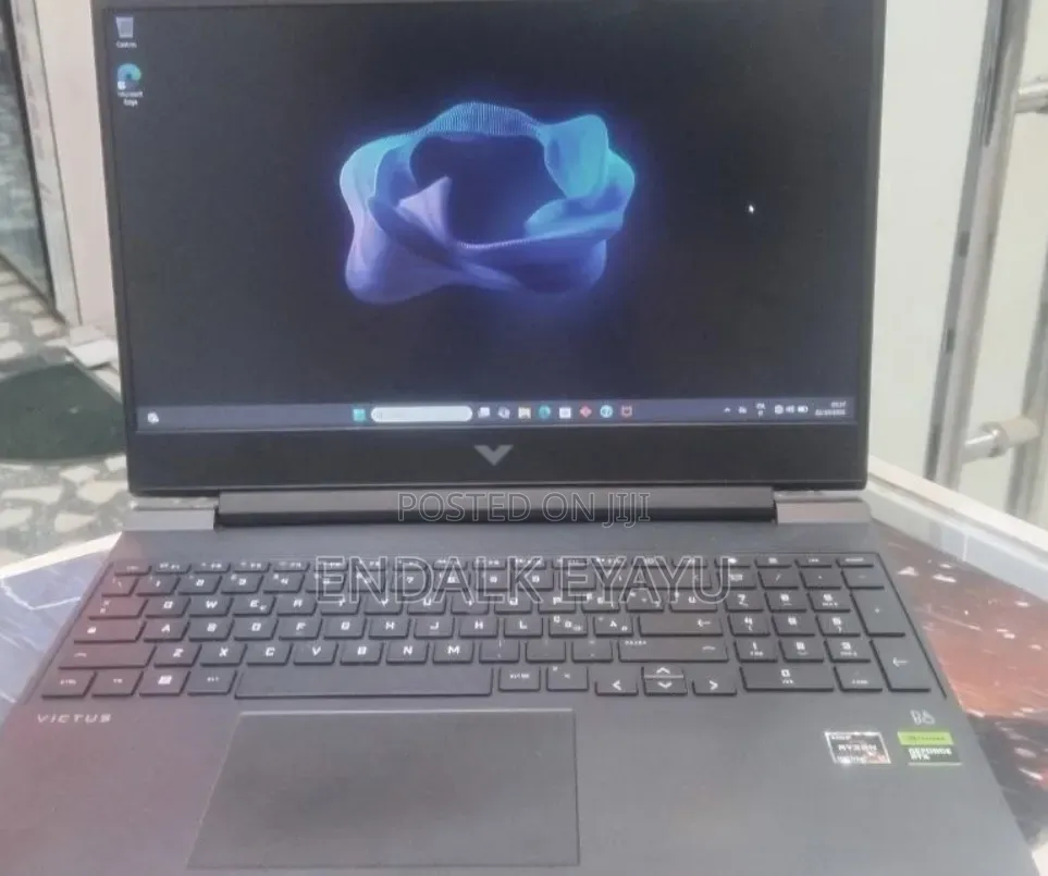 New Laptop HP Victus 16 16GB AMD Ryzen 5 SSD 512GB