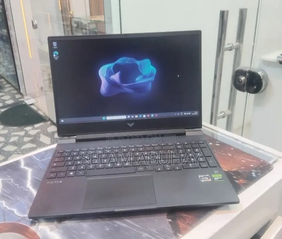 New Laptop HP Victus 16 16GB AMD Ryzen 5 SSD 512GB
