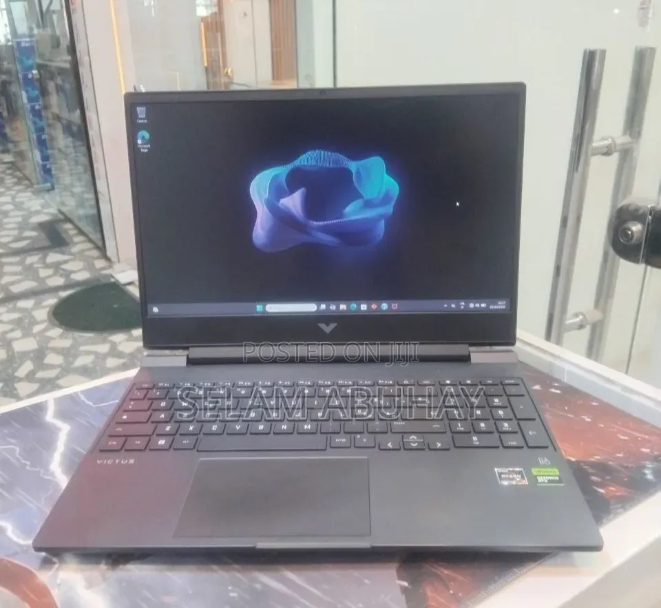 New Laptop HP Victus 16 16GB AMD Ryzen 5 SSD 512GB