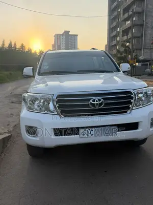 Toyota Land Cruiser 2015