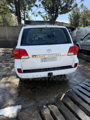 Toyota Land Cruiser 2015