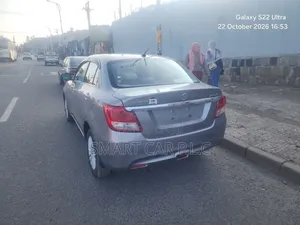 Suzuki Dzire 2023 Silver