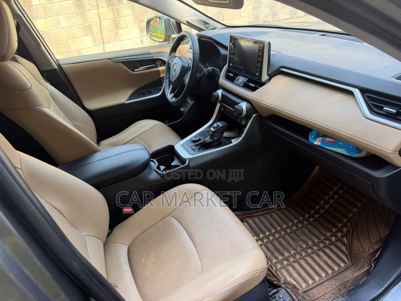 Toyota RAV4 LE AWD 2019 Gray