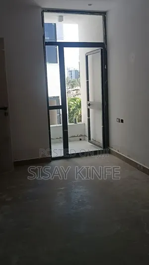 2bdrm Apartment in ኢሶል, Bole for sale