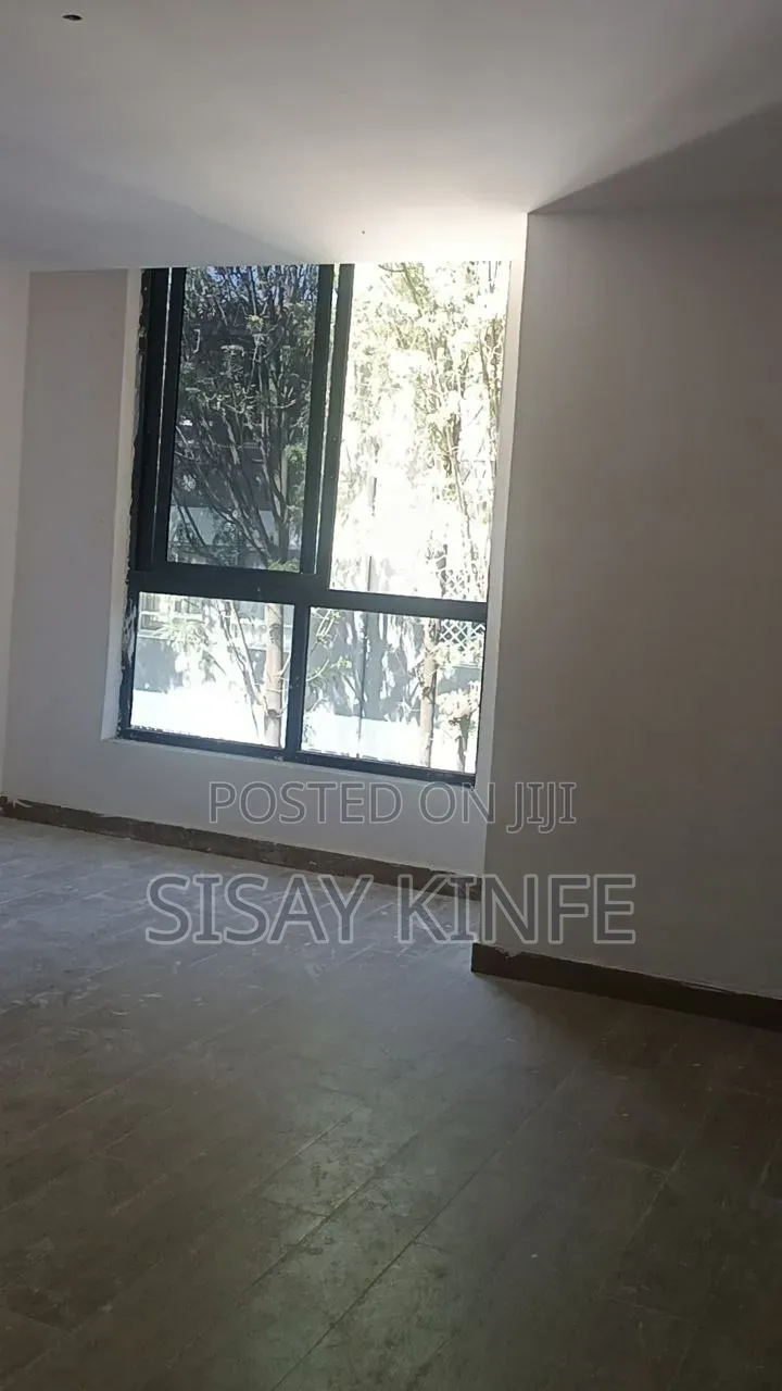 2bdrm Apartment in ኢሶል, Bole for sale