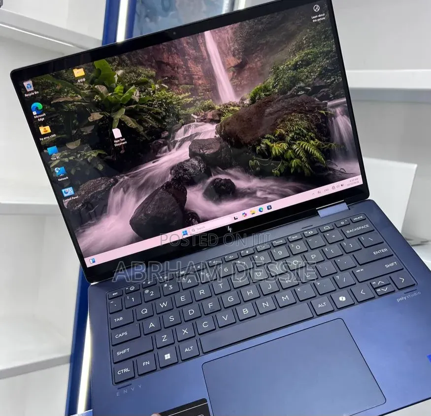 New Laptop HP 32GB Intel Core Ultra 7 SSD 1T