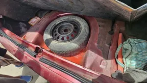 Toyota Corolla 2000 Red