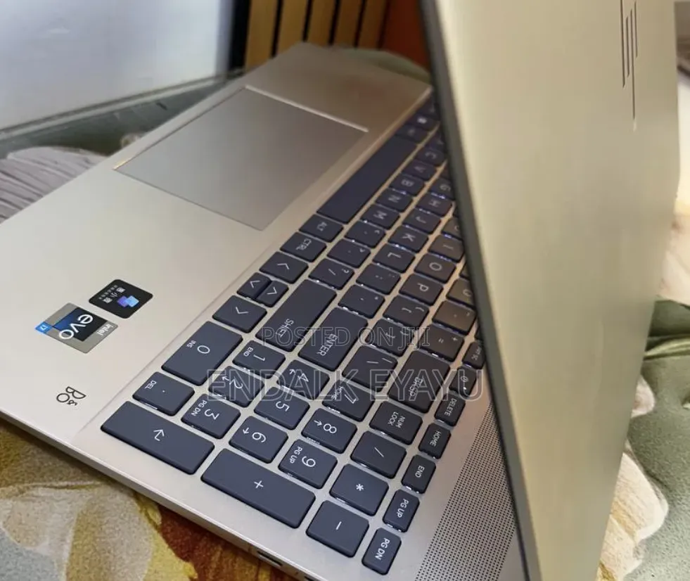 New Laptop HP 16GB Intel Core i7 SSD 1T