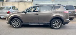 Toyota RAV4 2017 Gray