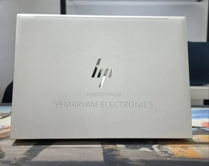 New Laptop HP EliteBook 840 G9 16GB Intel Core i7 SSD 512GB