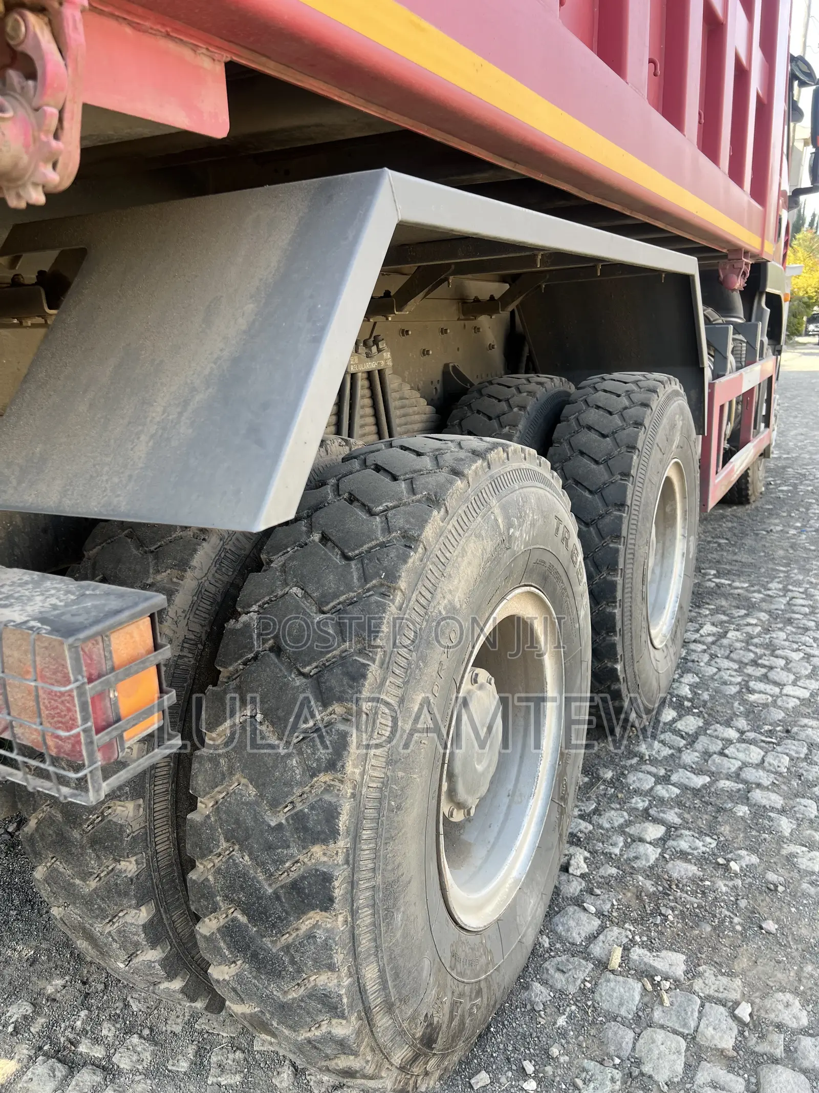 Sinotruk Howo 2025 Red