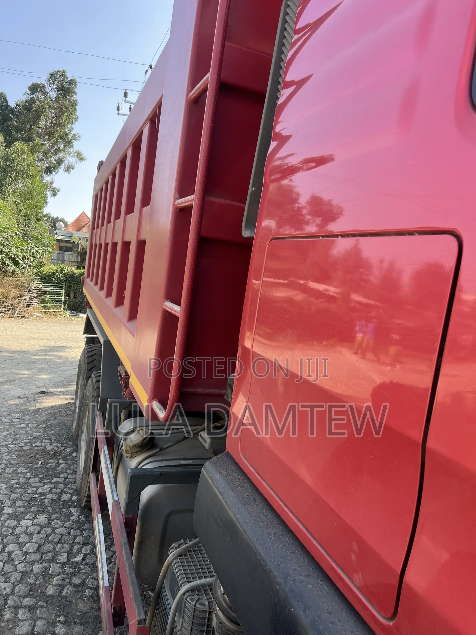 Sinotruk Howo 2025 Red