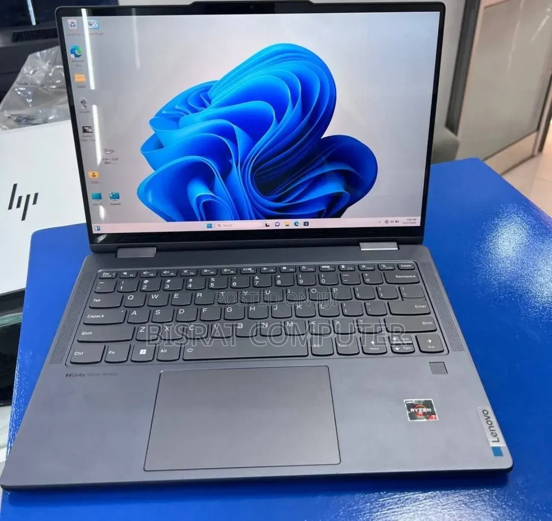 New Laptop Lenovo Yoga 710 16GB Intel Core i7 SSD 512GB