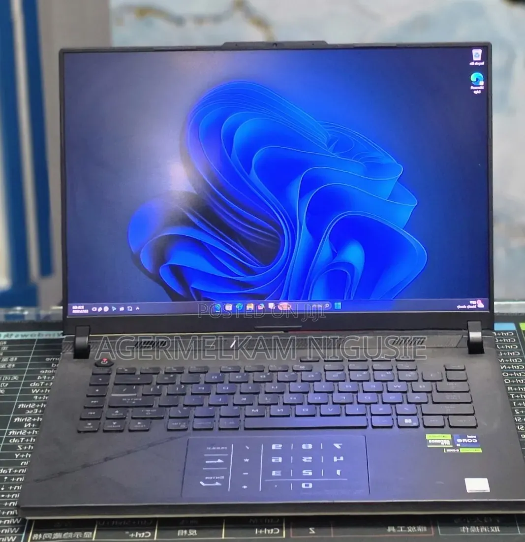 New Laptop Asus ROG Strix G15 32GB Intel Core i9 SSD 1T