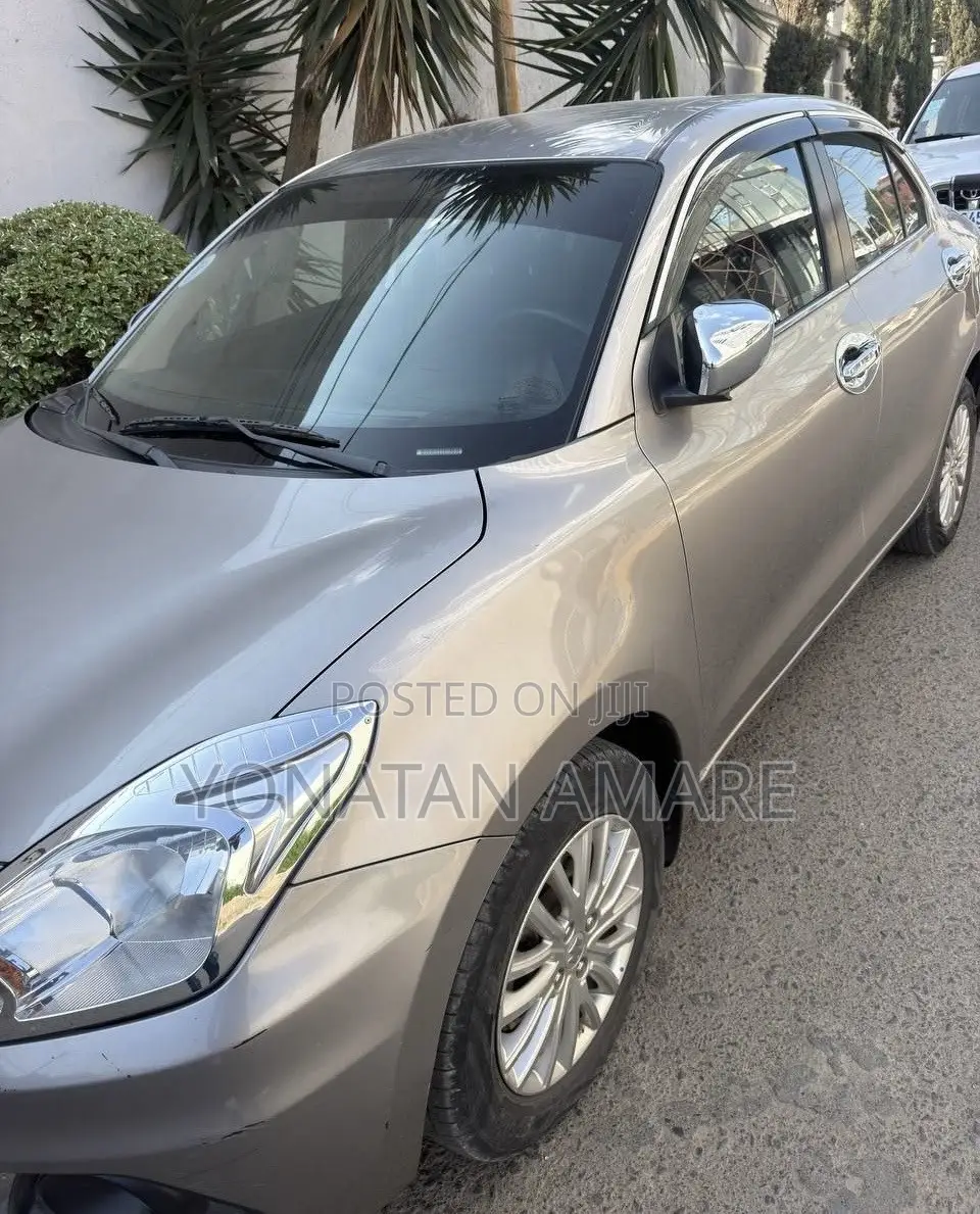 Suzuki Dzire 2022 Silver