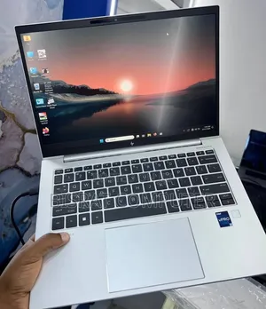 New Laptop HP EliteBook 840 10 16GB Intel Core i7 SSD 512GB