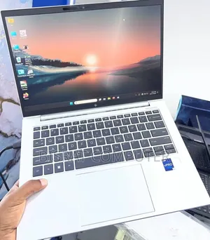 New Laptop HP EliteBook 840 10 16GB Intel Core i7 SSD 512GB