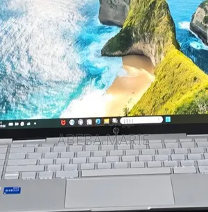 New Laptop HP Pavilion x360 8GB Intel Core i5 SSD 512GB