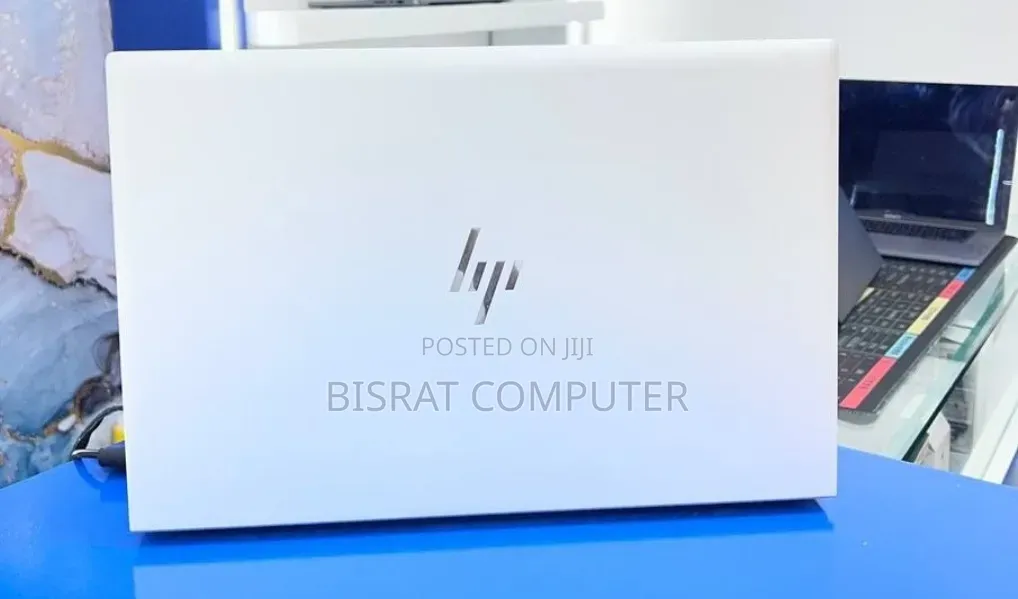 New Laptop HP EliteBook 845 G8 16GB AMD Ryzen 5 SSD 512GB