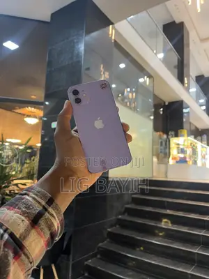 New Apple iPhone 11 64 GB Purple