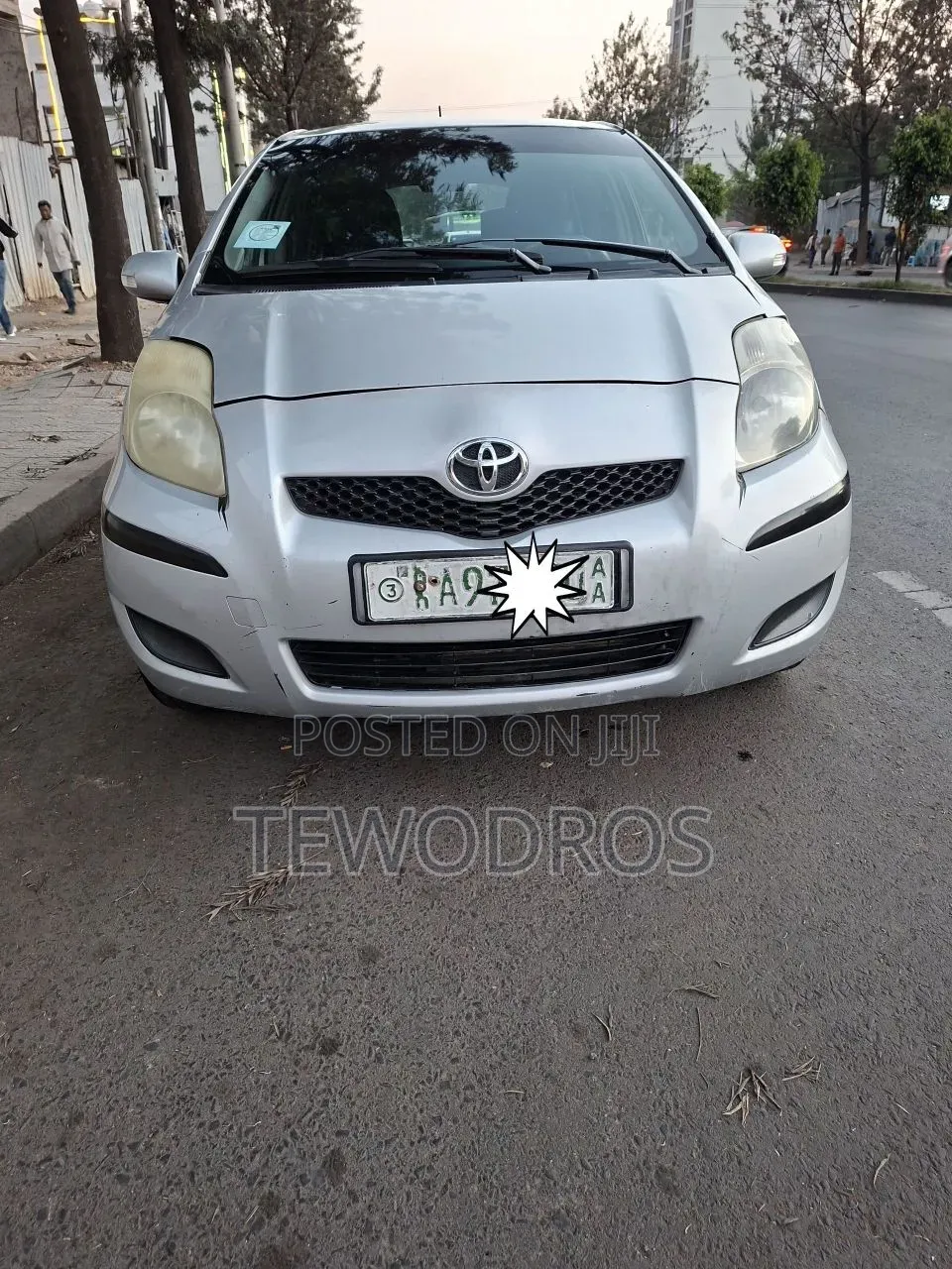 Toyota Yaris 2010 Silver