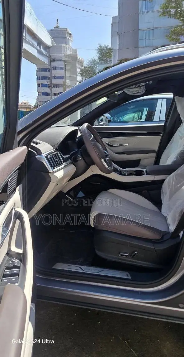 New BYD Song Plus 2025 Gray