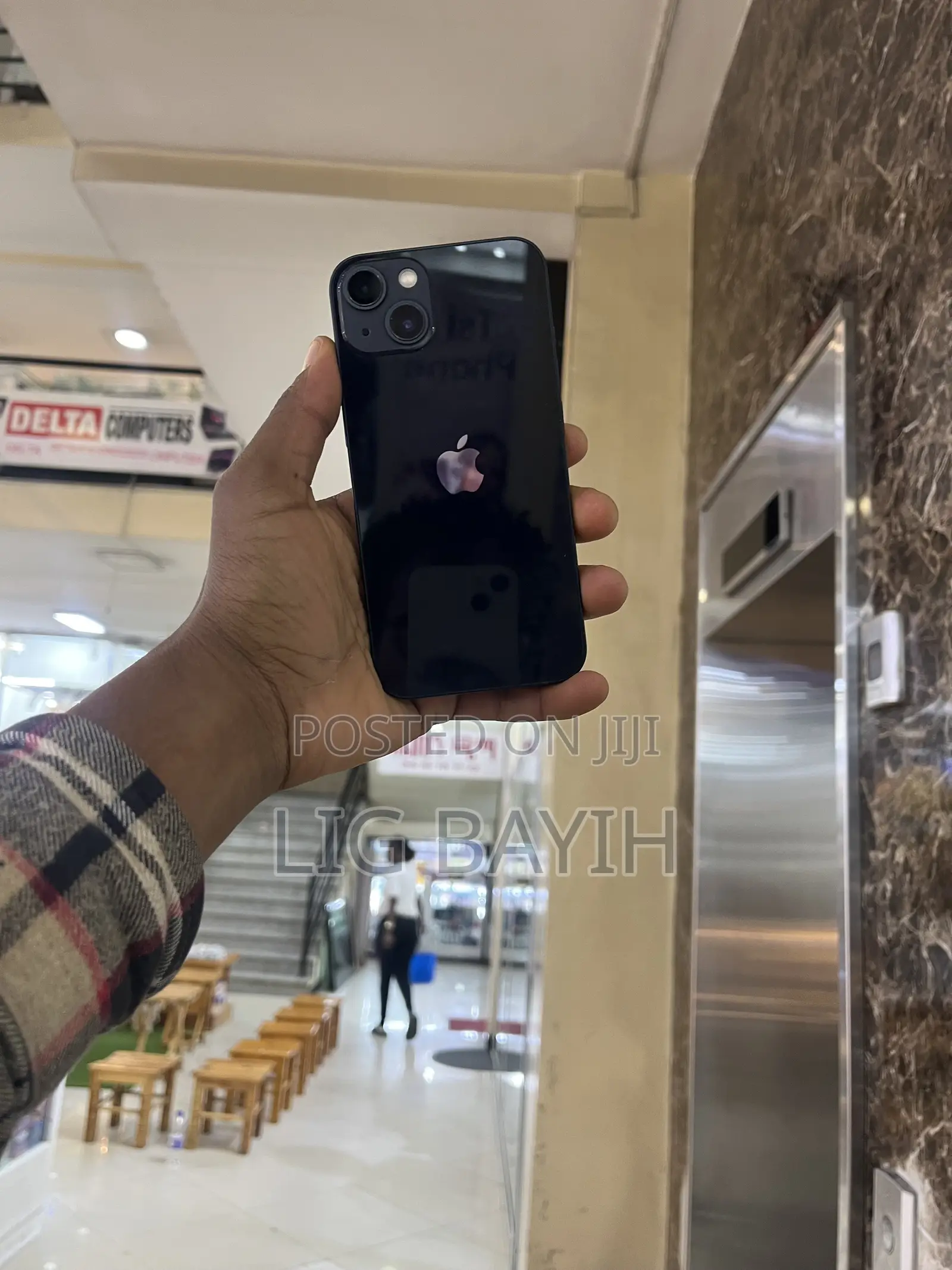 New Apple iPhone 13 128 GB Black