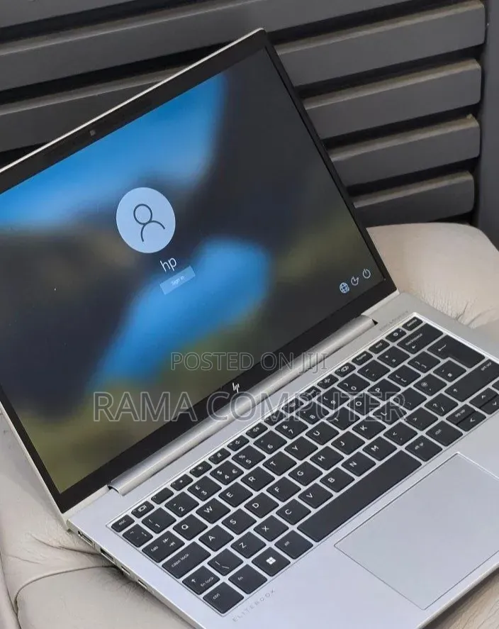 New Laptop HP EliteBook 830 16GB Intel Core i5 SSD 512GB