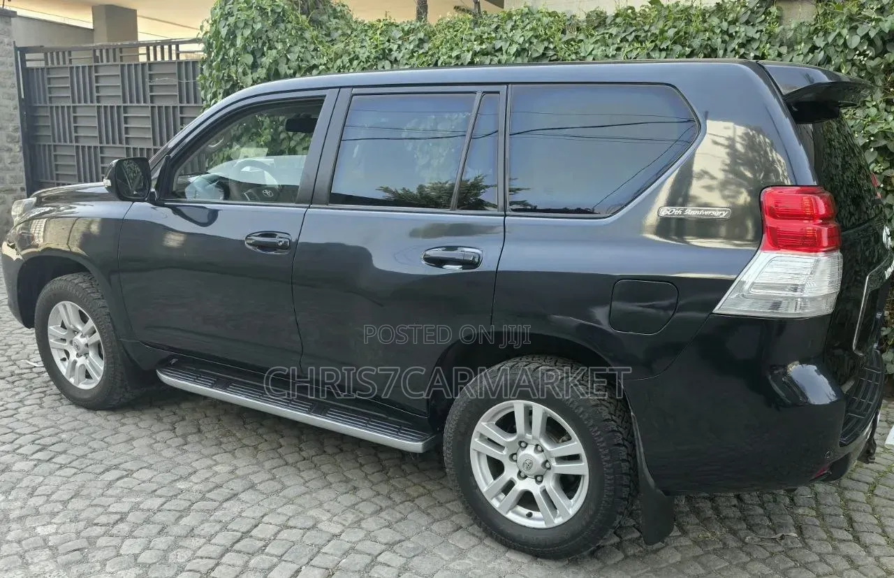 Toyota Land Cruiser Prado 2013 Black