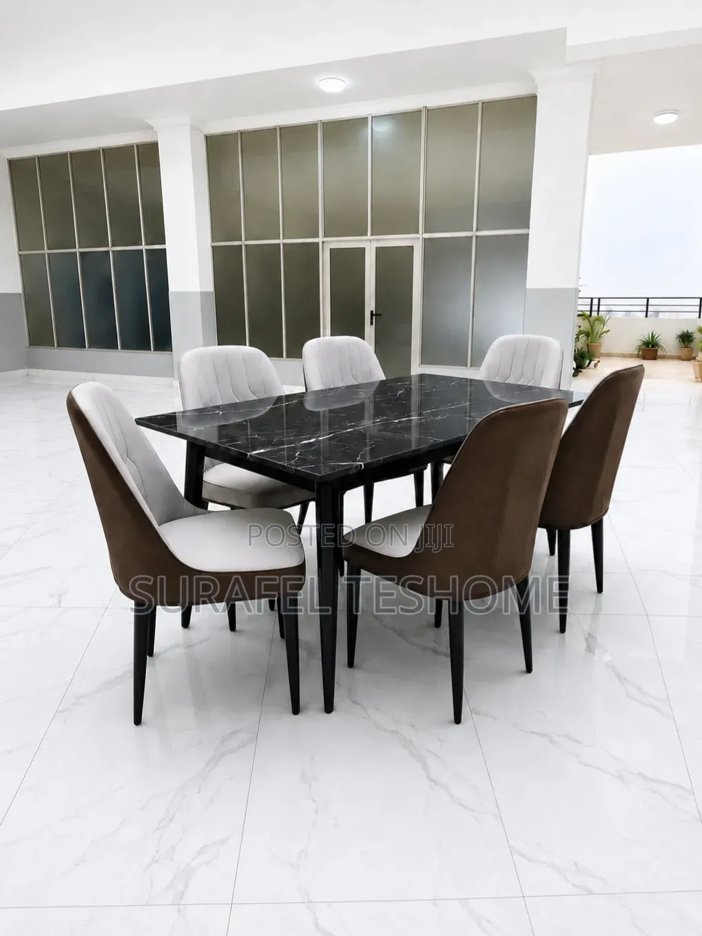 የመመገቢያ ጠረጴዛዎችን ከእኛ ይሸምቱ | Shop Dining Tables From Us
