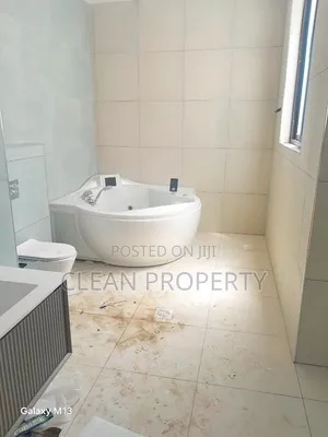 5bdrm Apartment in Clean Properties, Bole for rent