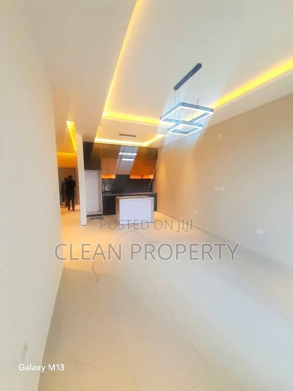 5bdrm Apartment in Clean Properties, Bole for rent