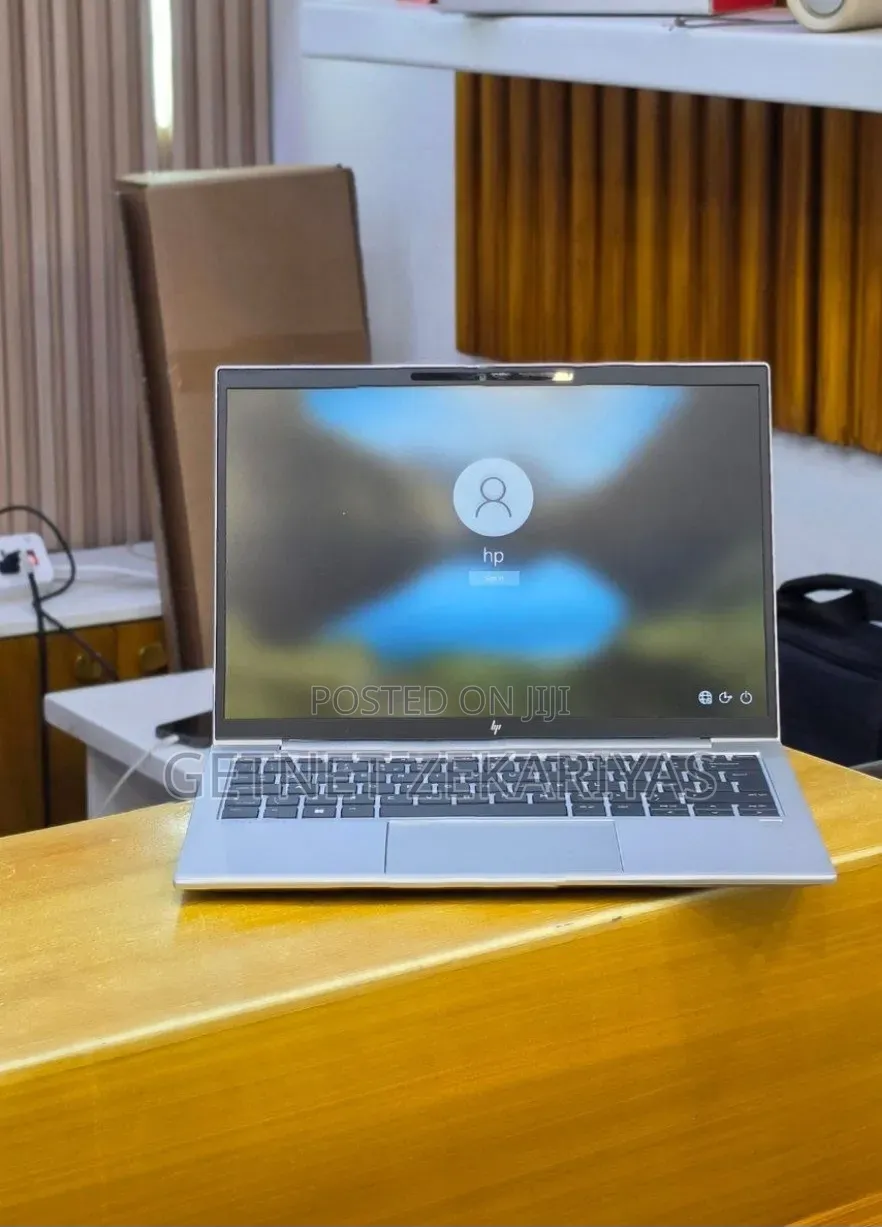 New Laptop HP Elite x360 830 G10 16GB Intel Core i5 SSD 512GB