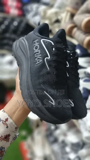 Horka Bondi 9" Black-White Unisex Fashion Sneaker Shoe