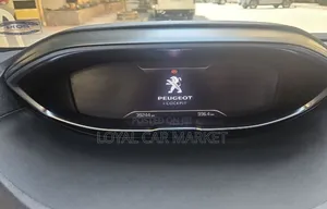 Peugeot 5008 2021 Gray