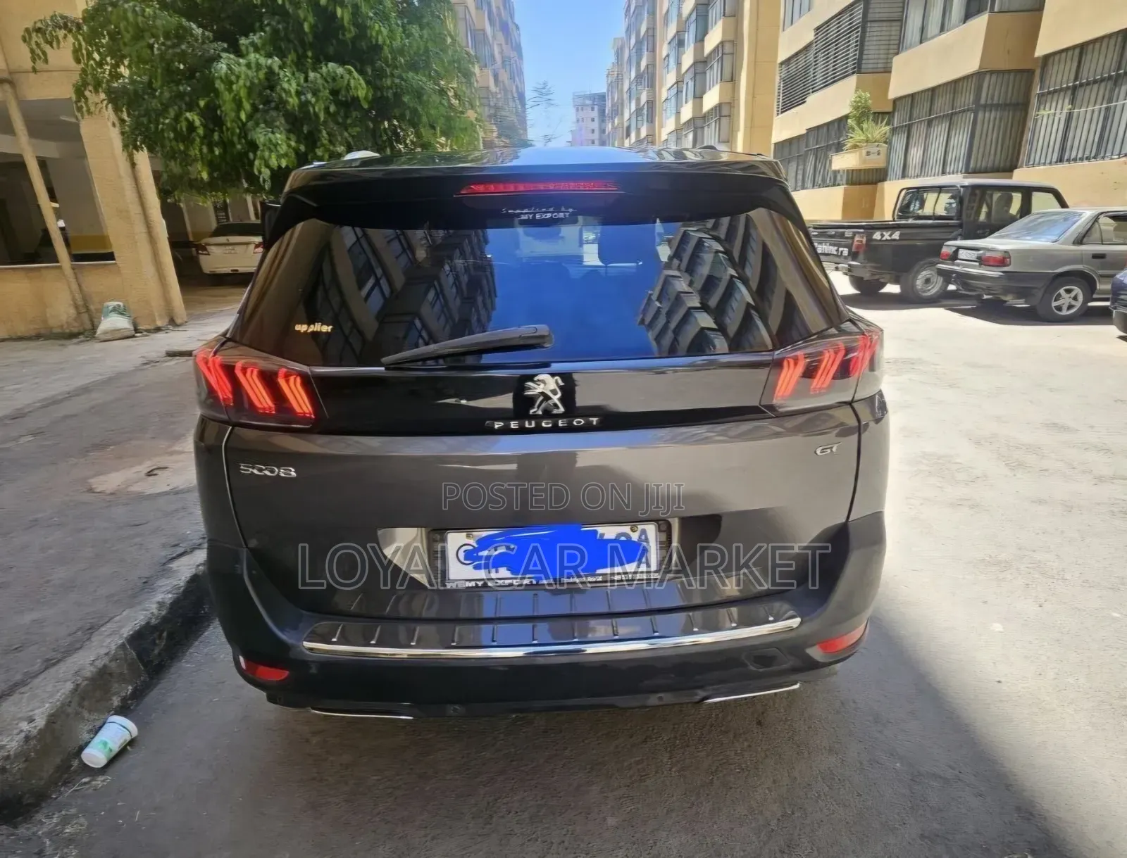 Peugeot 5008 2021 Gray