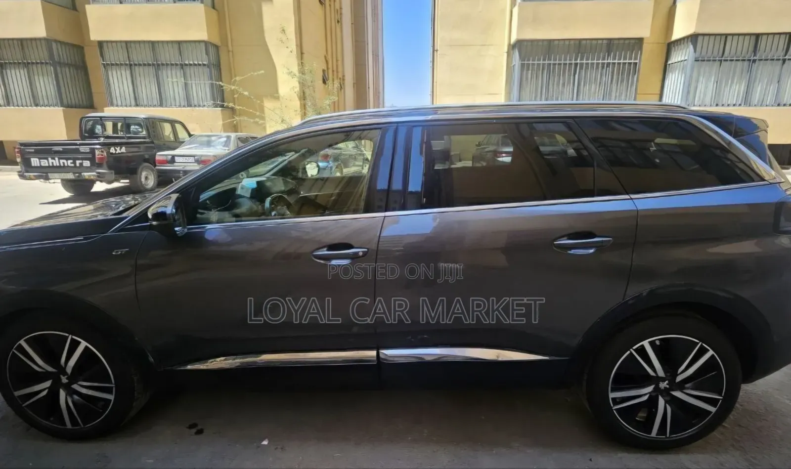 Peugeot 5008 2021 Gray