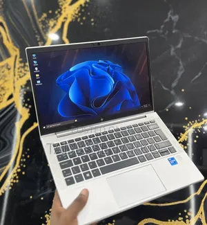 New Laptop HP EliteBook 830 G8 16GB Intel Core i5 SSD 512GB