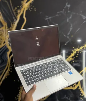 New Laptop HP EliteBook 830 G8 16GB Intel Core i5 SSD 512GB
