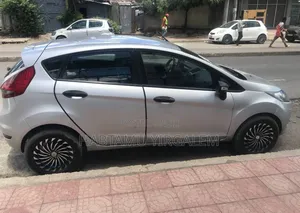 Ford Fiesta 2011 Silver