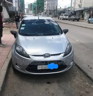 Ford Fiesta 2011 Silver
