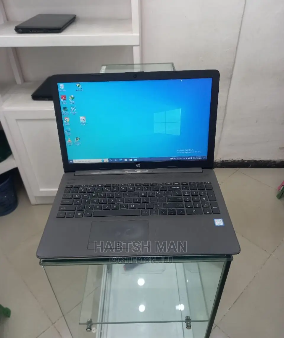 New Laptop HP Stream Notebook 8GB Intel Core I7 HDD 1T