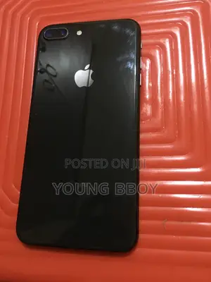 Apple iPhone 8 Plus 64 GB Black