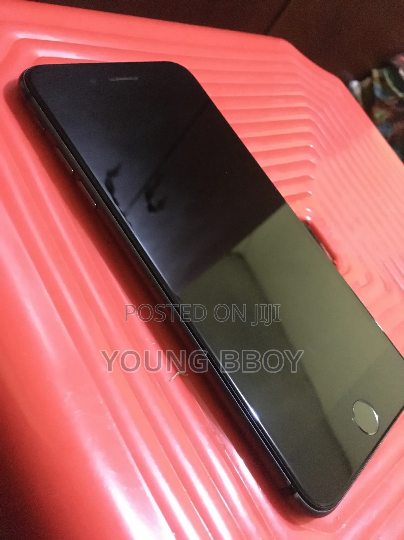 Apple iPhone 8 Plus 64 GB Black