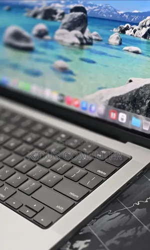 New Laptop Apple MacBook Pro 2021 M1 32GB Apple M1 SSD 512GB